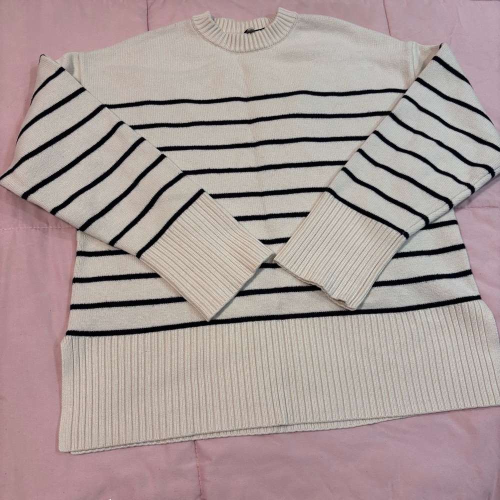 Cream and Black Striped Crewneck Sweater - XS